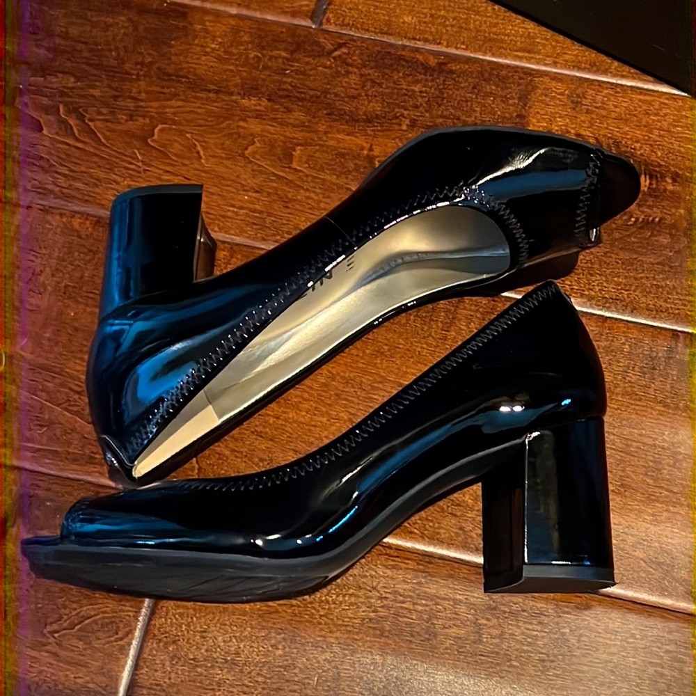 Anne Klein pumps